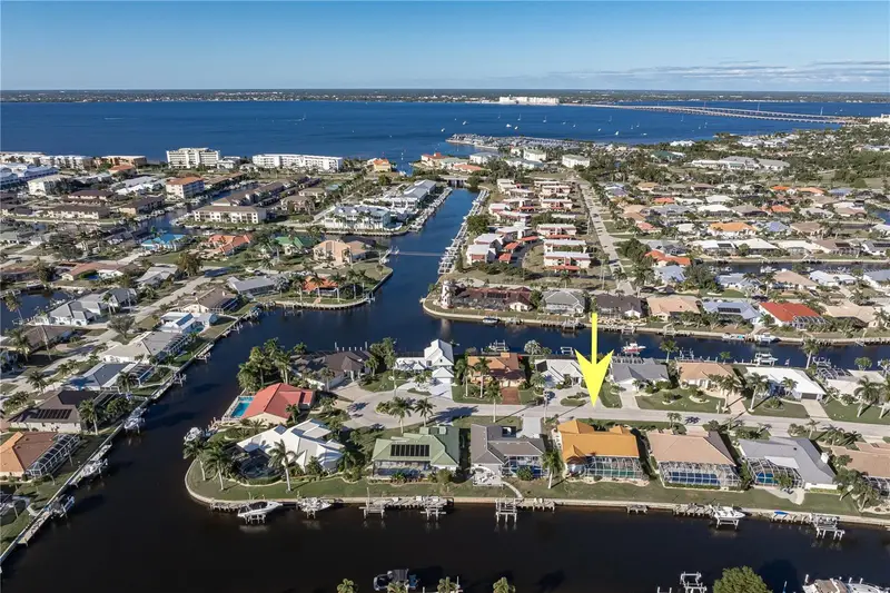 1119 Via Formia, FL
