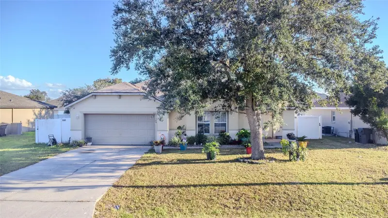 304 Grouper Dr, FL