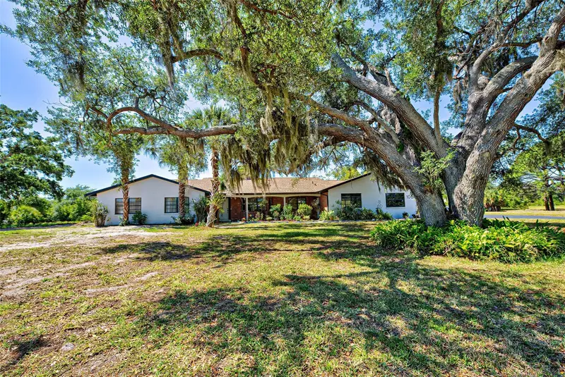 1061 Owl Dr, FL