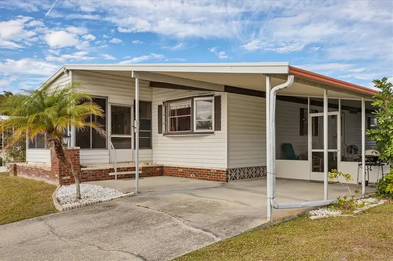 24 S Easter Island Cir, FL