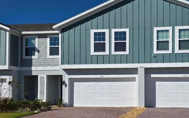 207 Glass Onion Dr, FL