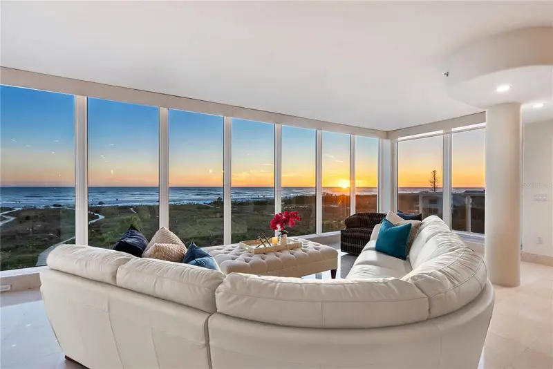 534 Beach Rd, FL