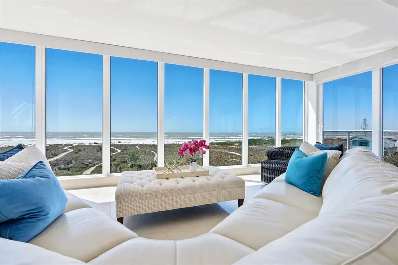 534 Beach Rd, FL
