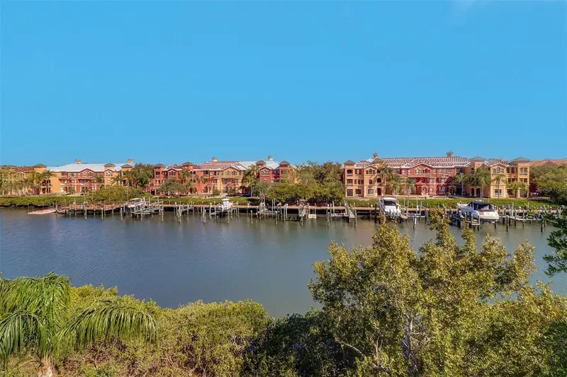2730 Via Tivoli #334b, FL