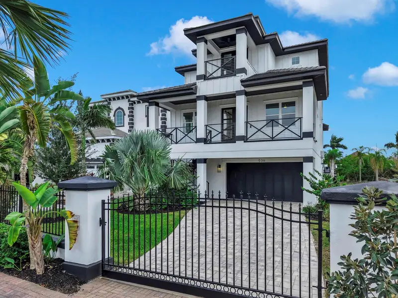 536 Estuary Shore Ln, FL