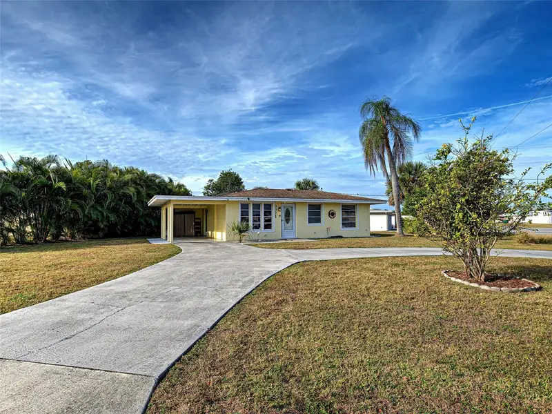 3371 Pinetree St, FL