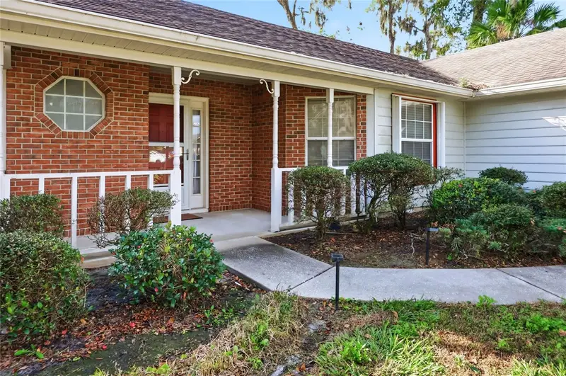 905 Northern Oaks Ter, FL