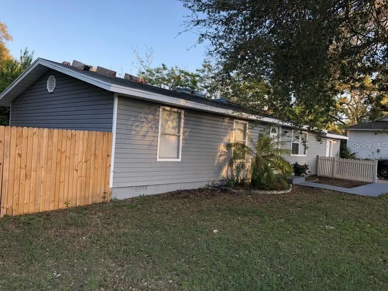 355 Weathersfield Ave, FL
