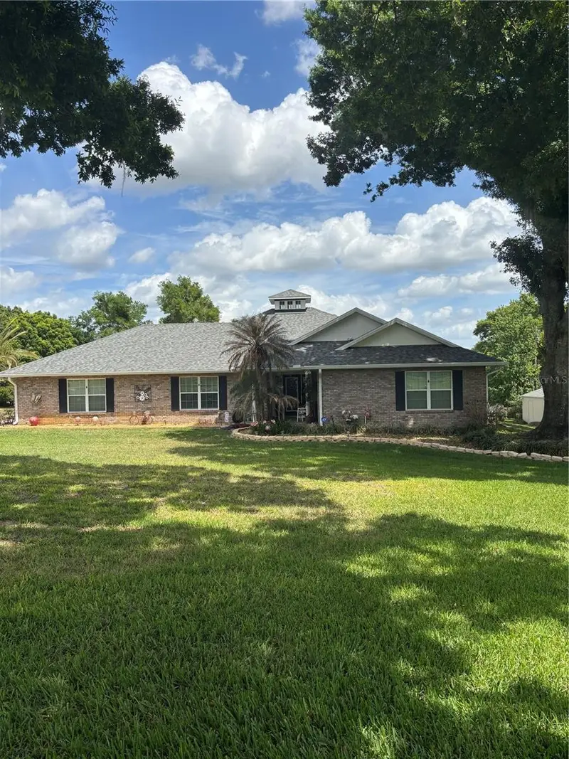 537 Woodlawn Cemetery Rd, FL