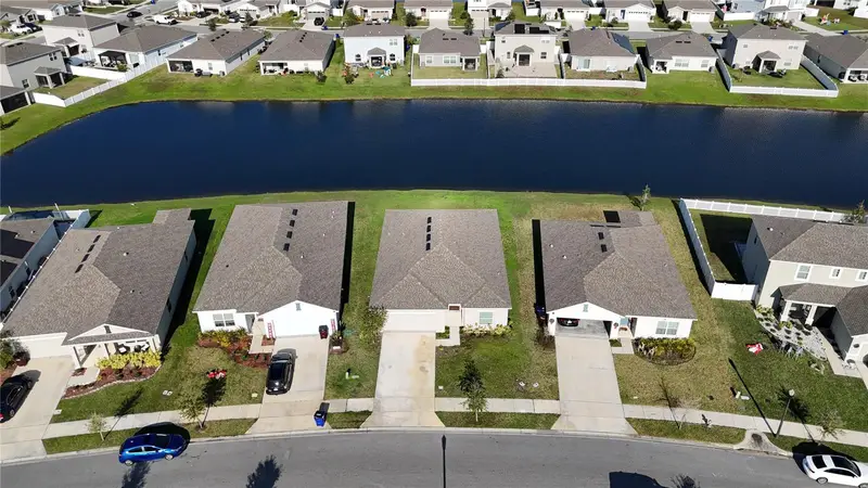 486 Pine Tree Bridge Trl, FL