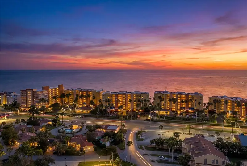 16450 Gulf Blvd #565, FL