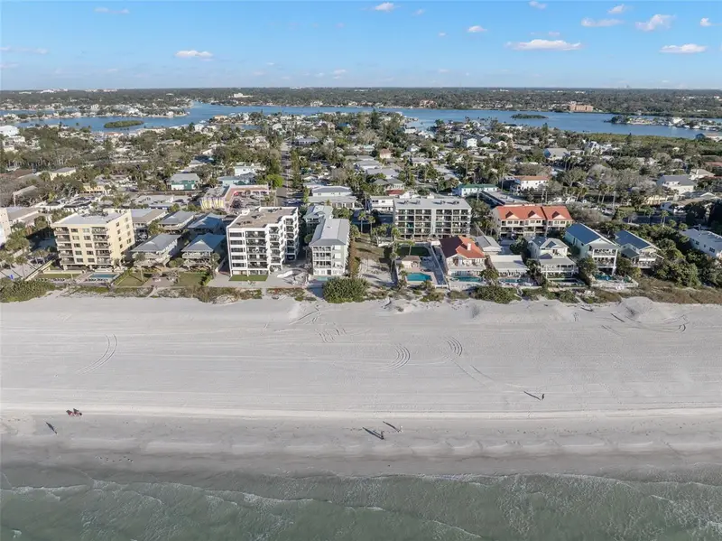 1306 Gulf Blvd, FL