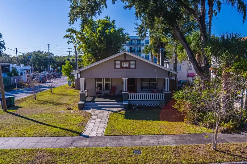 6002 N Suwanee Ave, FL