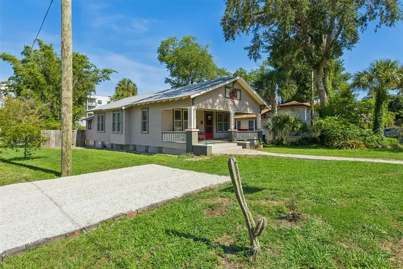 6002 N Suwanee Ave, FL