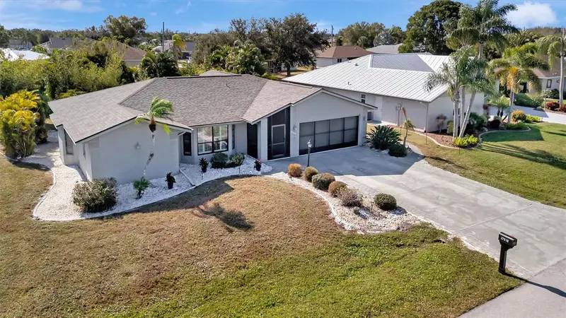 27518 Tierra Del Fuego Cir, FL