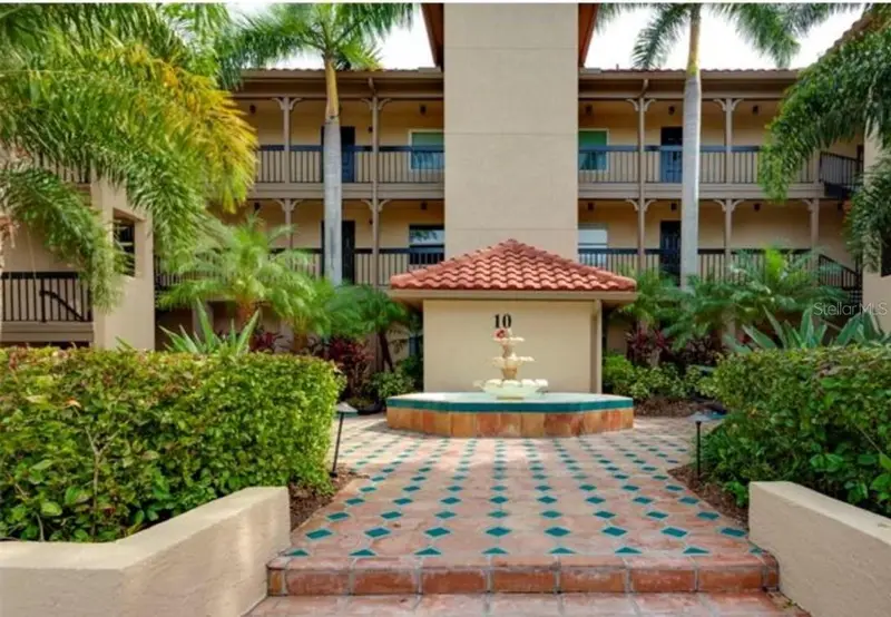 2400 Feather Sound Dr #1031, FL