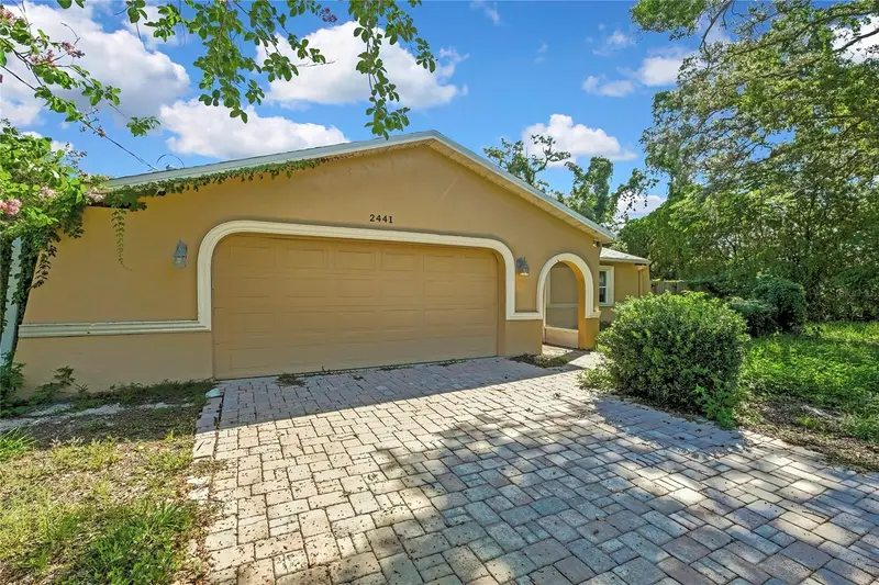 2441 Dustin Cir, FL