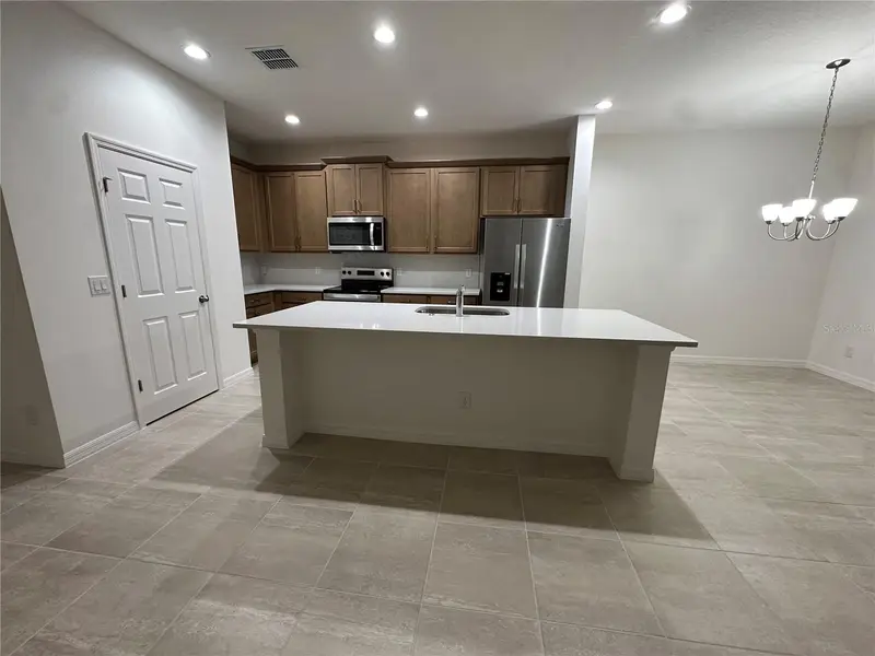 668 Birdswill Ln, FL
