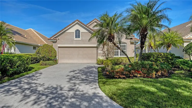 6519 Oakland Hills Dr, FL