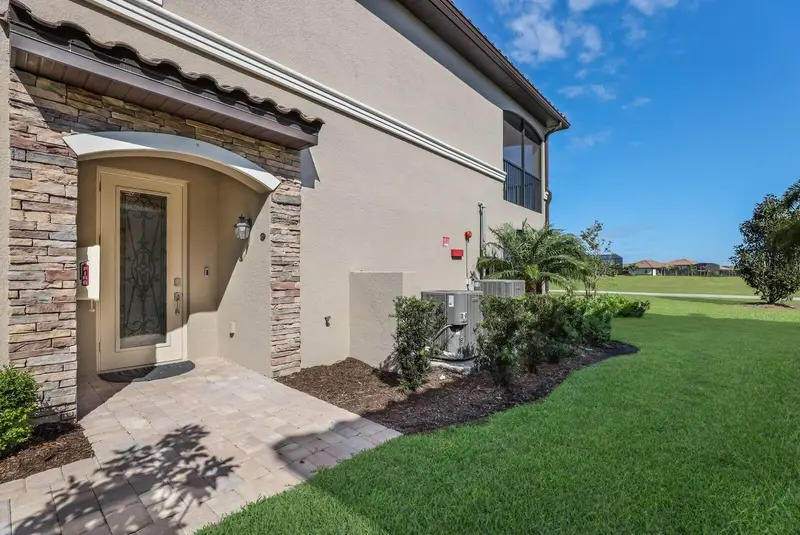 18017 Gawthrop Dr #104, FL