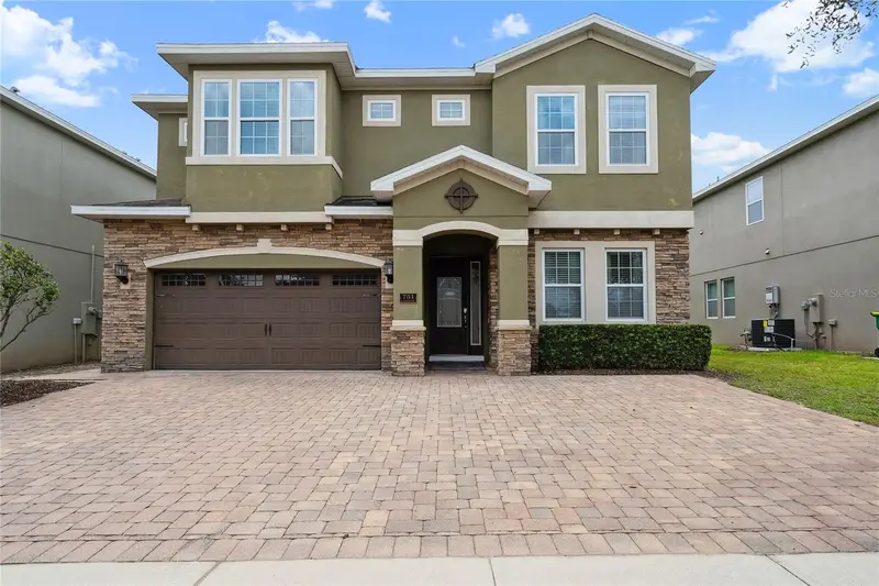 751 Lasso Drive, FL