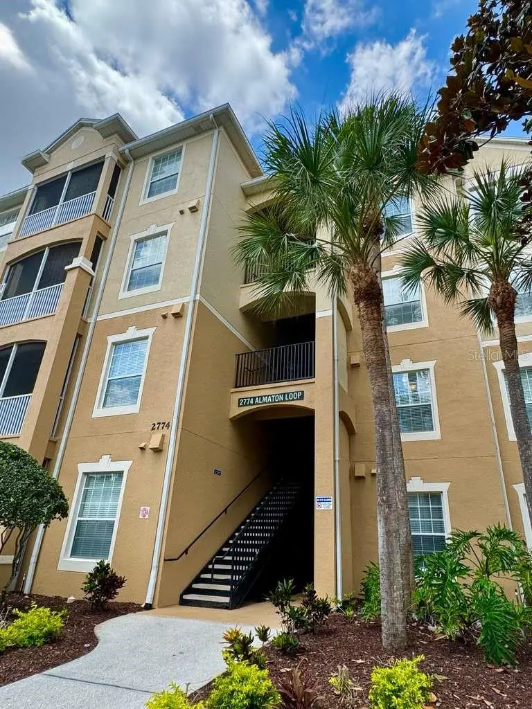 2774 Almaton Loop #402, FL