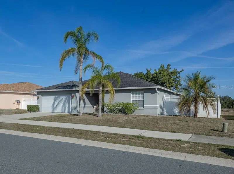 1015 Highland Crest Cir, FL