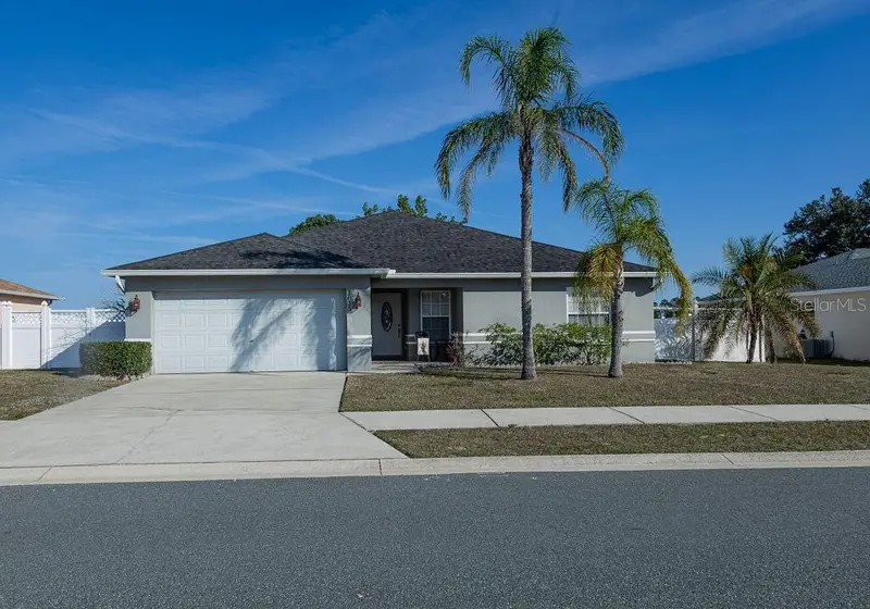 1015 Highland Crest Cir, FL