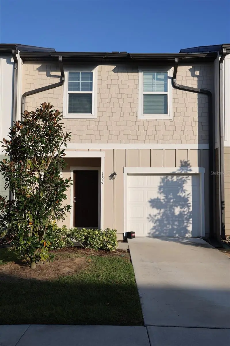 186 Mandovi St, FL
