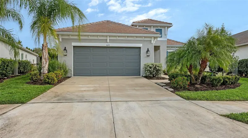 10193 Canaveral Cir, FL