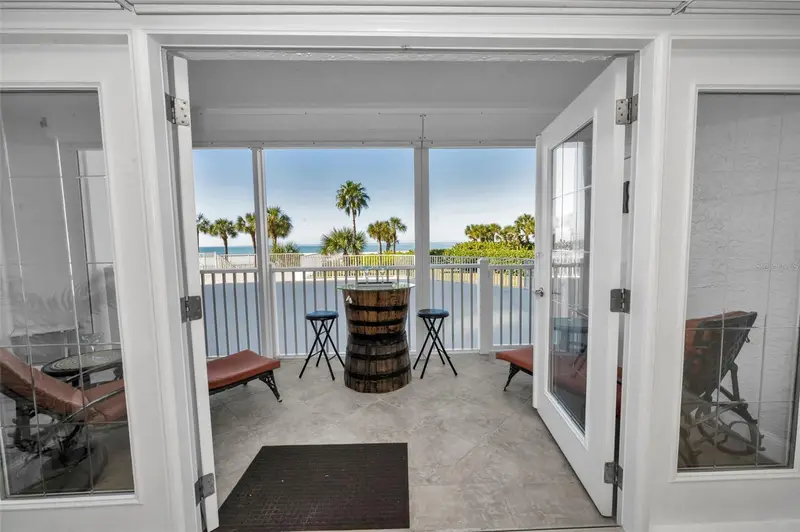 1582 Gulf Blvd #1106, FL