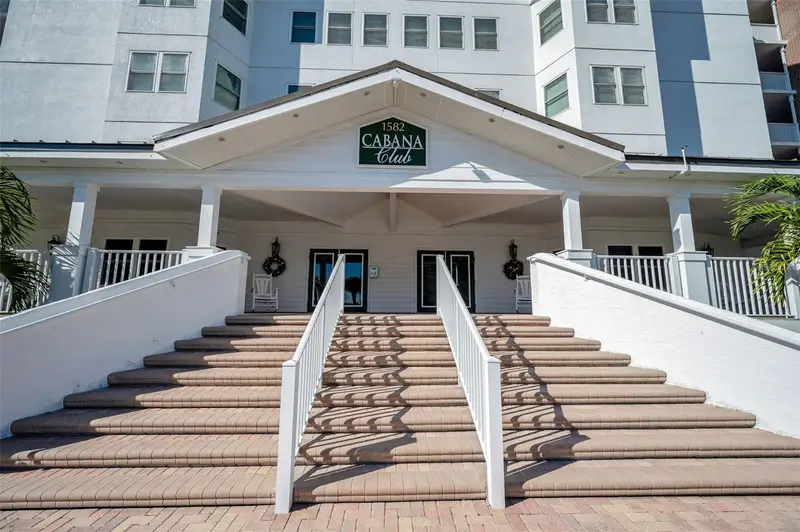 1582 Gulf Blvd #1106, FL