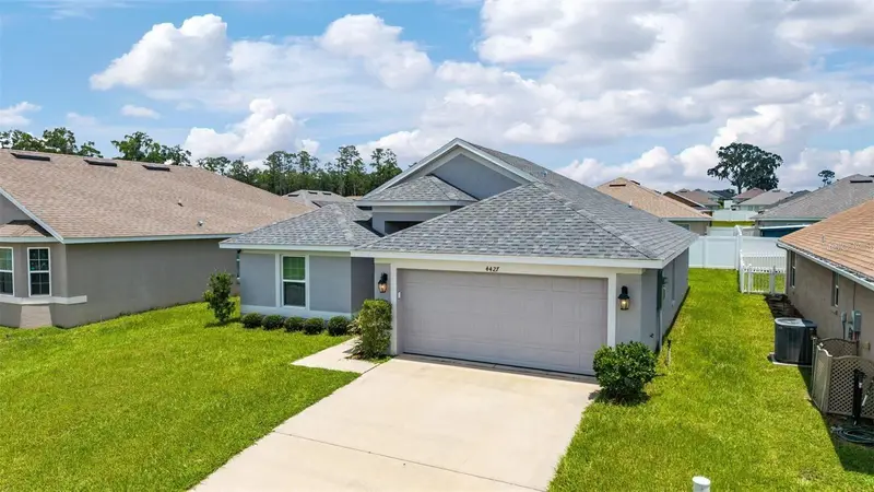 4427 Nw 2nd Ct, FL
