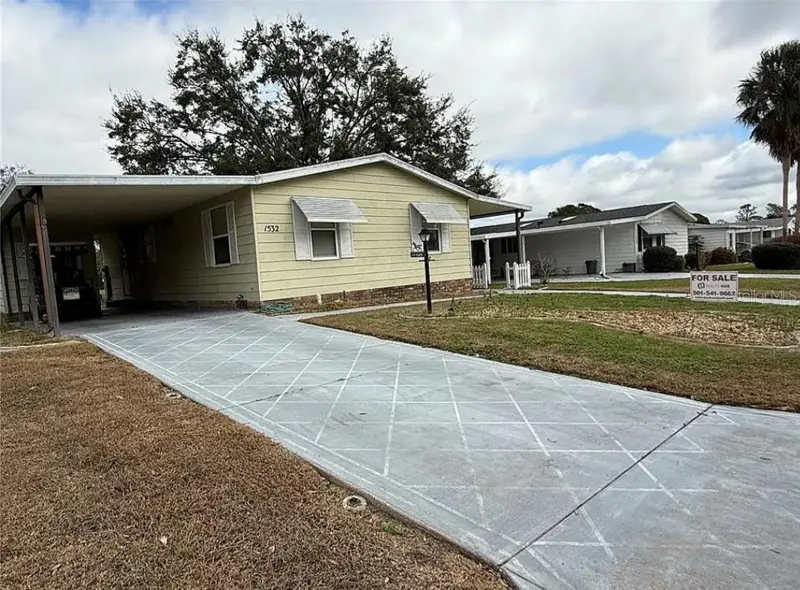 1532 W Schwartz Blvd, FL