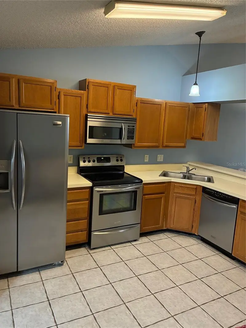 5433 Lake Margaret Dr #E 195, FL