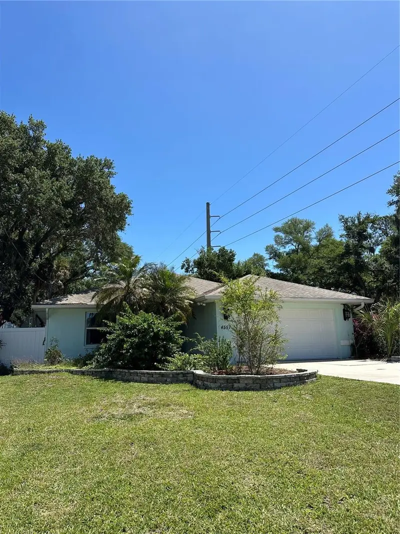 4557 Worcester Rd, FL