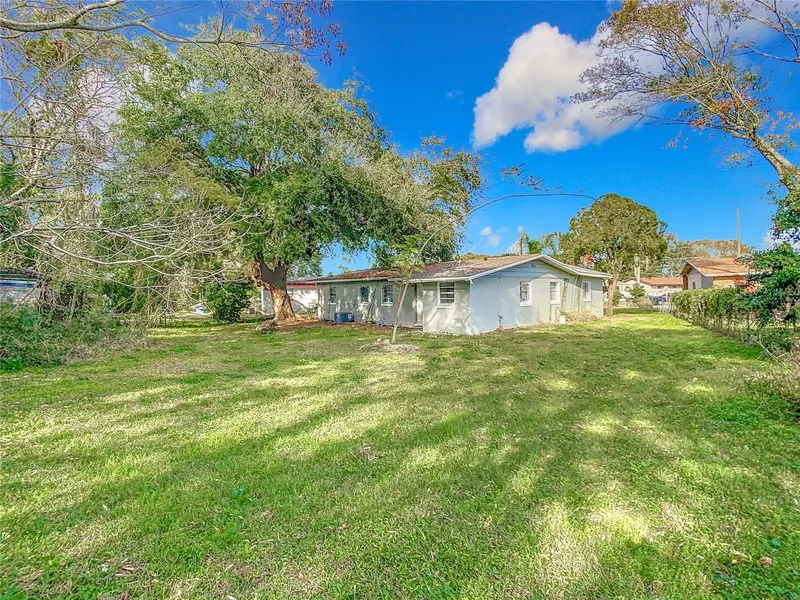 444 Sunnyview Cir, FL