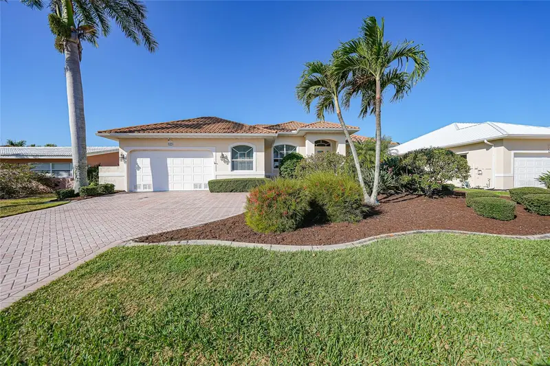 43 Tropicana Dr, FL
