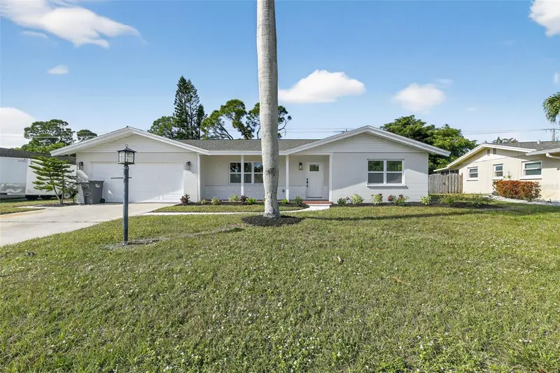 6224 7th Avenue Dr W, FL