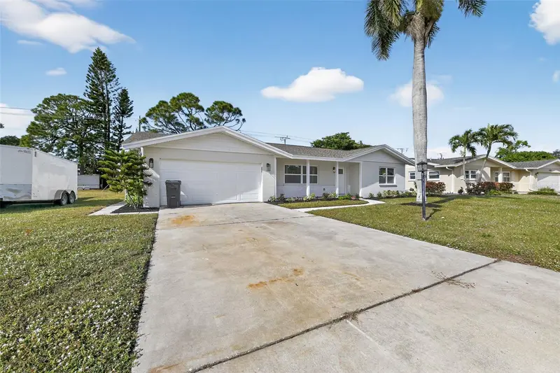 6224 7th Avenue Dr W, FL