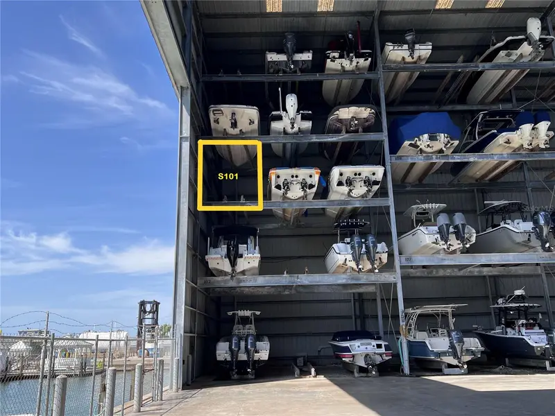 100 Circuit Rd #S101, FL