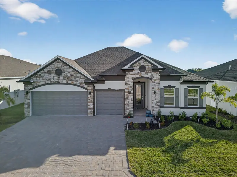 25500 Calusa Dr, FL