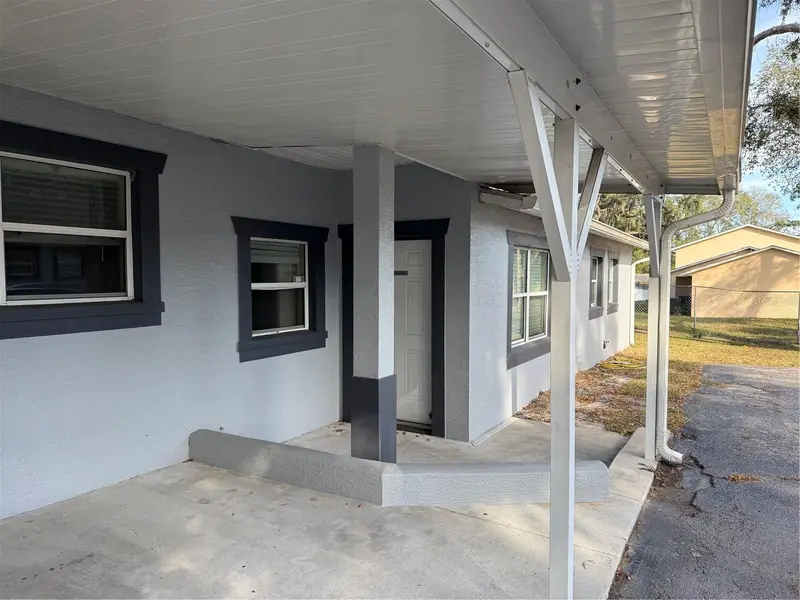 822 S Lone Oak Dr #B, FL