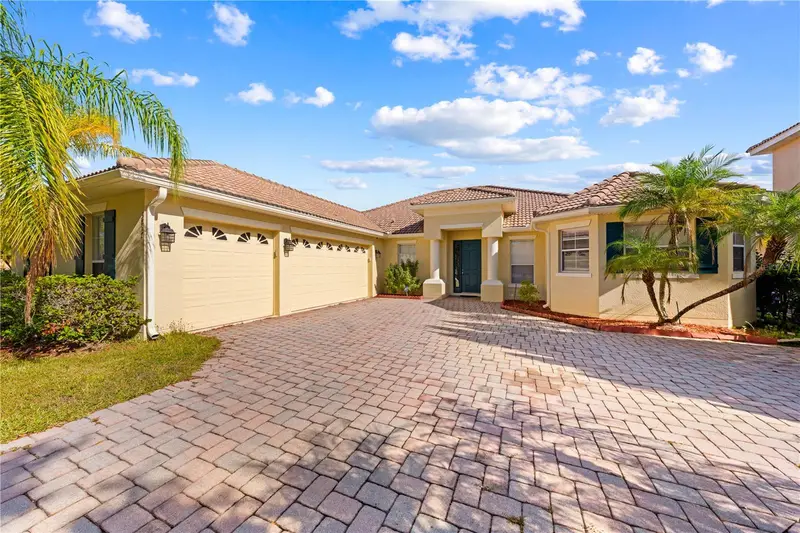 3817 Golden Feather Way, FL