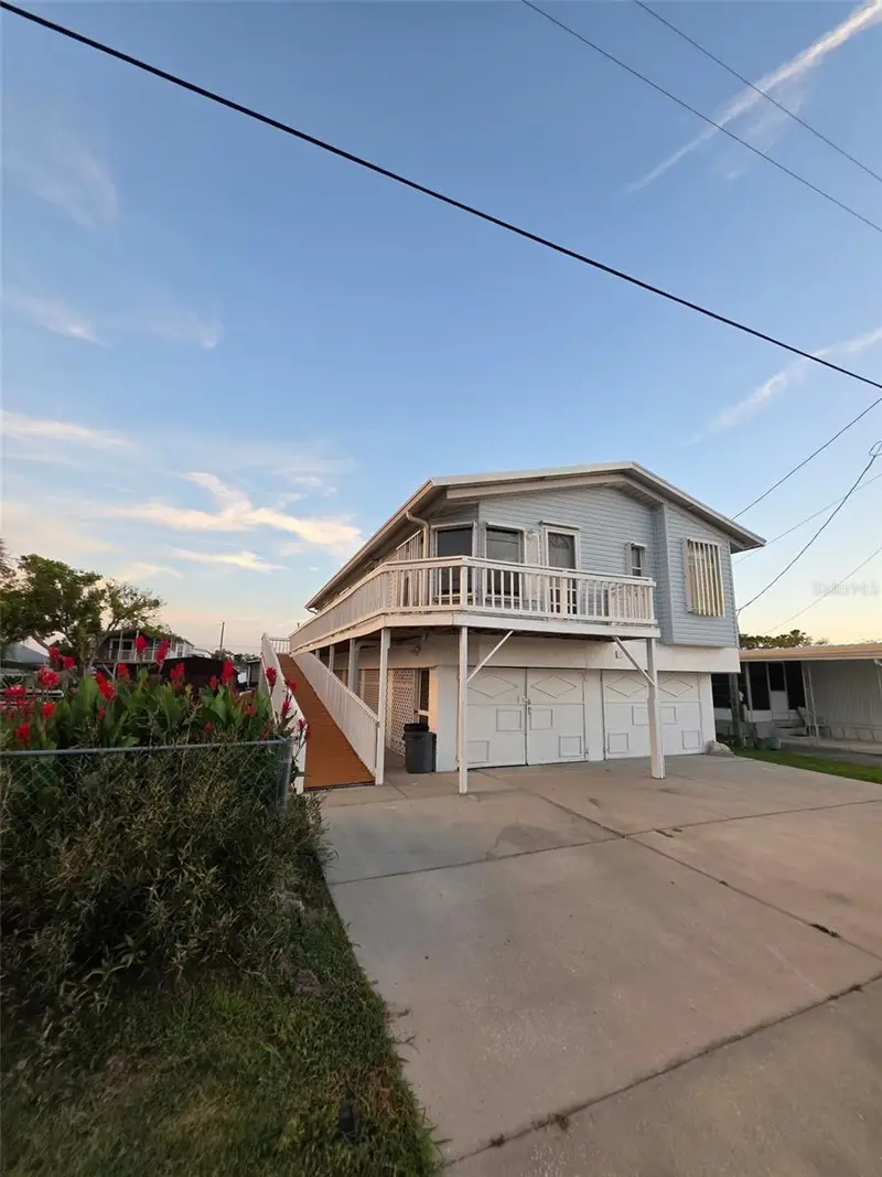 6814 Gull Ln, FL