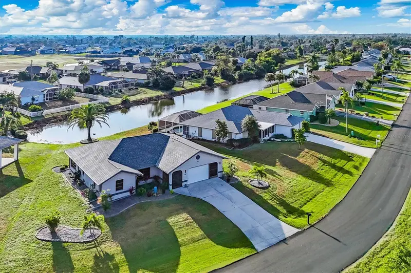 25 Bunker Ct, FL