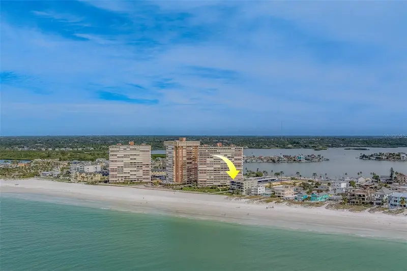 17900 Gulf Blvd #1b, FL