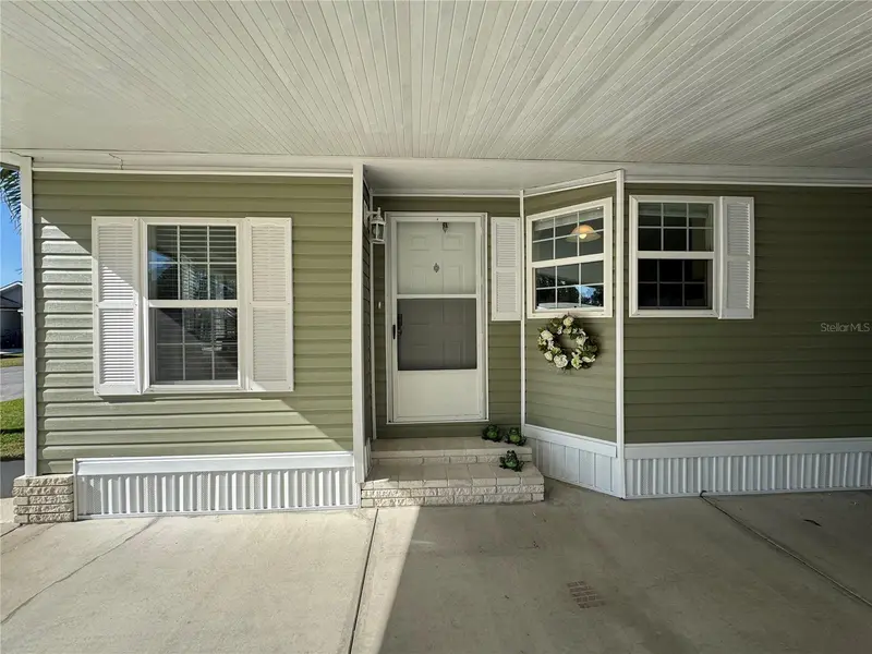 6394 Lolly Bay Loop Ne, FL