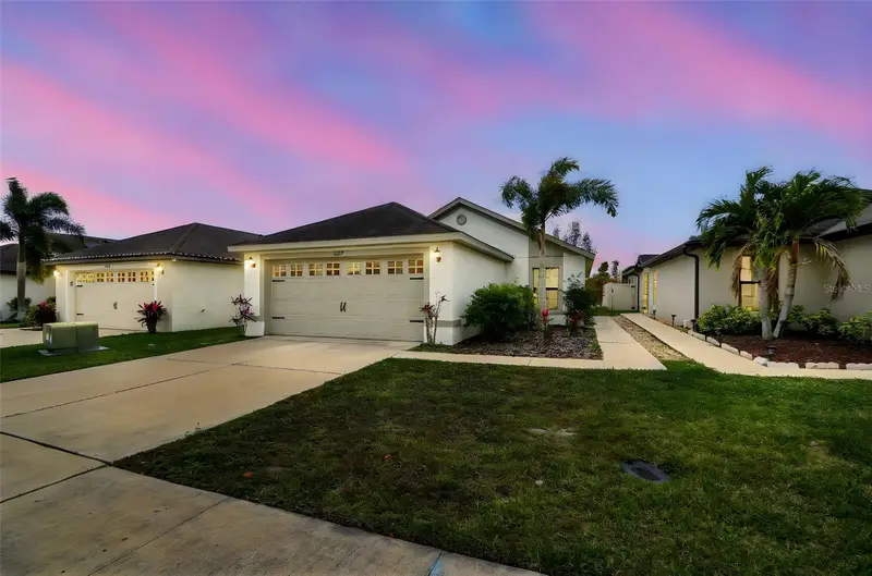 2277 Caspian Dr, FL