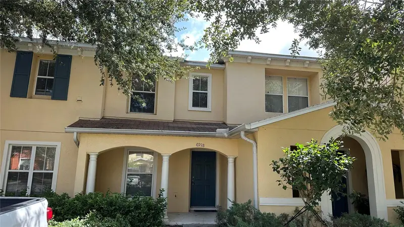 6918 Hawthorne Trace Ln, FL